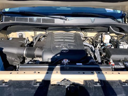 Used 2019 Toyota Tundra Limited w/ TRD Off Road Package AWD/4WD image 29