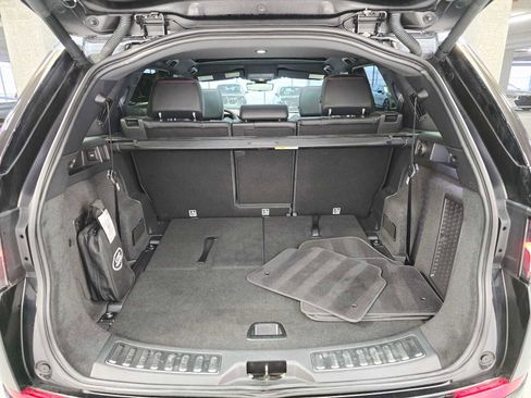 Used 2020 Land Rover Discovery Sport SE R-Dynamic image 28