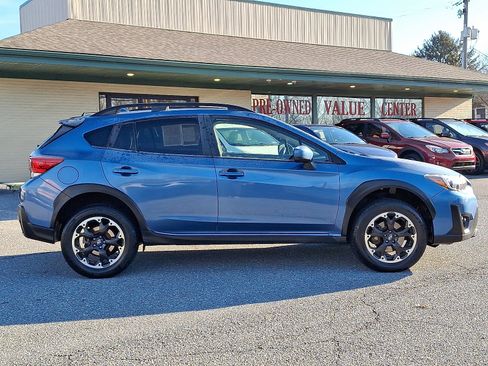Used 2021 Subaru Crosstrek 2.0i Premium image 5