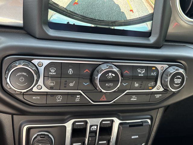 Used 2022 Jeep Wrangler Unlimited Sahara w/ Cold Weather Group AWD/4WD image 35