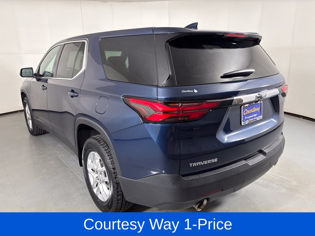 Used 2022 Chevrolet Traverse LS FWD image 8