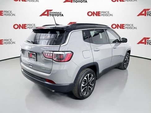 Used 2022 Jeep Compass Limited image 7