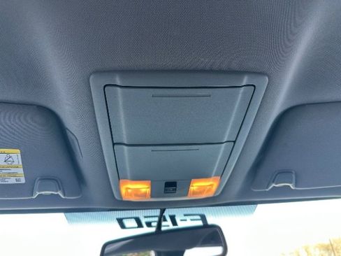 Used 2012 Ford F150 XLT w/ XLT Chrome Pkg image 23