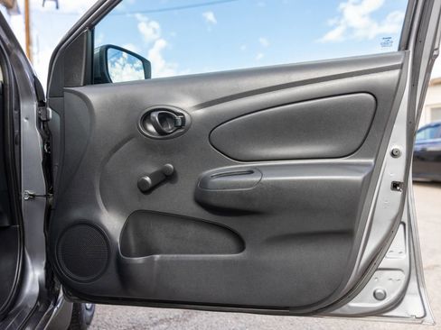 Used 2018 Nissan Versa S Plus image 14