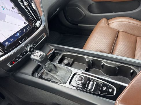 Used 2019 Volvo S60 T6 Inscription image 19