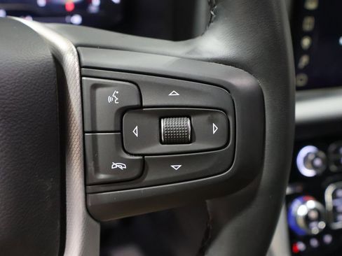 Used 2024 GMC Yukon Denali image 37