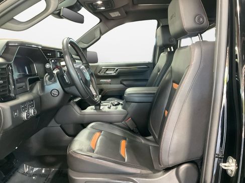 Used 2024 GMC Sierra 1500 AT4 w/ AT4 Preferred Package AWD/4WD image 10