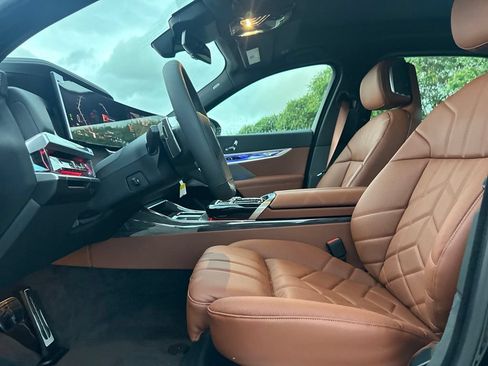 New 2026 BMW 750e xDrive w/ Executive Package AWD/4WD image 15