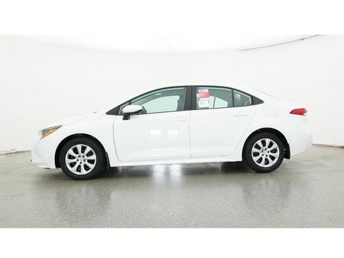 New 2026 Toyota Corolla LE image 19