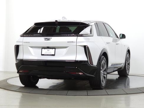 Certified 2024 Cadillac Lyriq Luxury w/ LPO, Floor Liner Package AWD/4WD image 10
