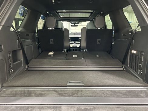 New 2025 Lincoln Navigator Reserve w/ Jet Appearance Package AWD/4WD image 33