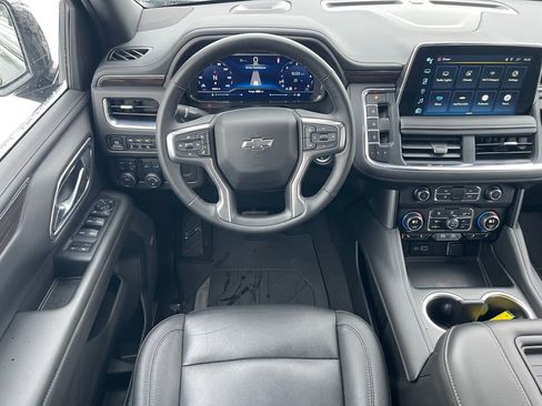 Used 2024 Chevrolet Tahoe Z71 w/ Luxury Package image 2