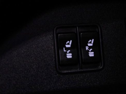 Used 2022 Lexus RX 350L Premium image 22