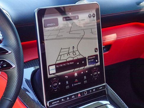 Used 2023 Mercedes-Benz SL 55 AMG 4MATIC image 15