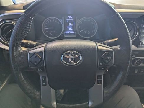 Used 2020 Toyota Tacoma SR5 w/ Technology Package image 18