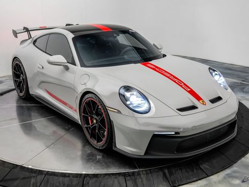 Used 2022 Porsche 911 GT3 RWD image 32