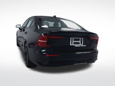 Used 2023 Volvo S60 B5 Plus w/ Climate Package image 7