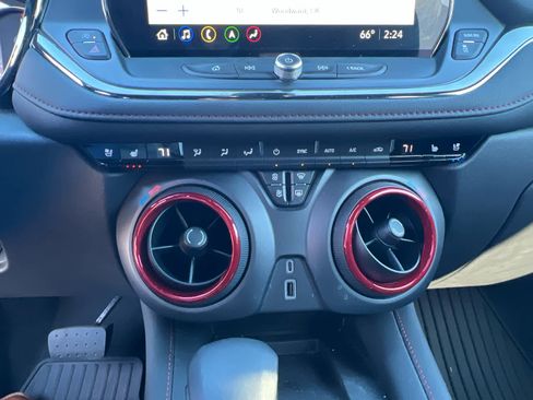 Used 2025 Chevrolet Blazer RS w/ Driver Confidence II Package image 26