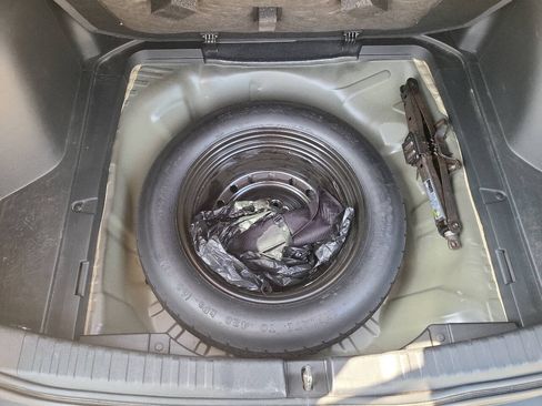 Used 2014 Honda CR-V LX image 12