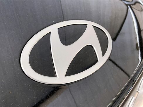 Certified 2025 Hyundai Ioniq 5 Limited AWD/4WD image 30
