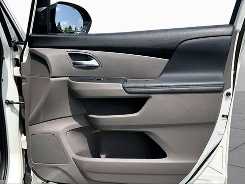 Used 2014 Honda Odyssey Touring image 20