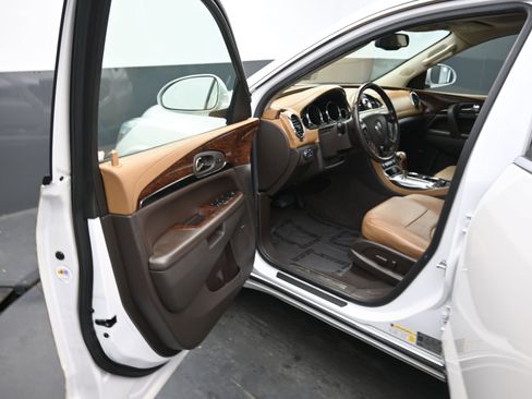 Used 2017 Buick Enclave Leather w/ Enclave Sport Touring Edition image 12