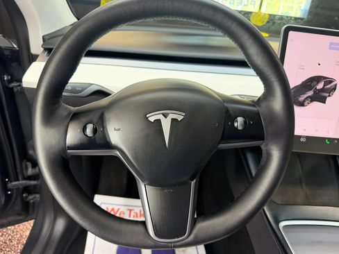 Used 2021 Tesla Model Y Long Range AWD/4WD image 18
