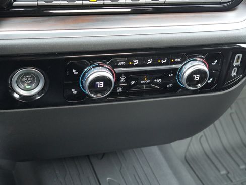 Used 2022 GMC Sierra 1500 SLT image 19