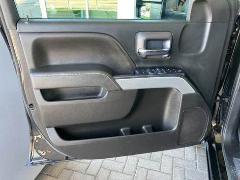 Used 2018 Chevrolet Silverado 1500 LT w/ All Star Edition AWD/4WD image 17