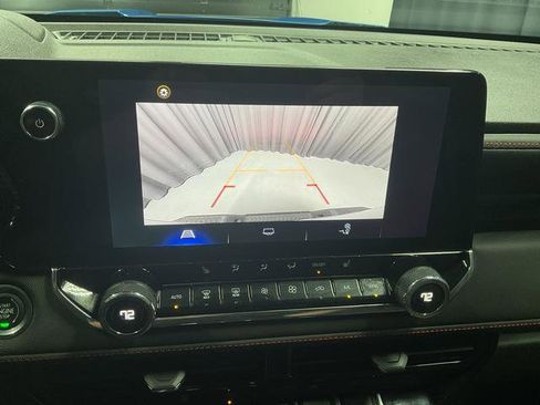 Used 2023 Chevrolet Colorado Z71 w/ Z71 Convenience Package 2 image 21