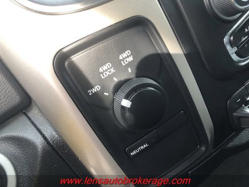 Used 2014 RAM 2500 SLT w/ Luxury Group image 15