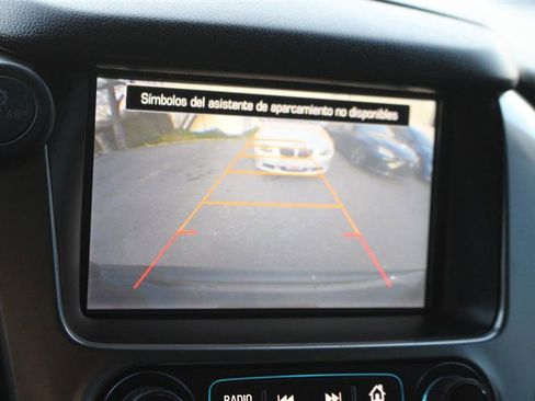 Used 2015 Chevrolet Suburban LT image 20