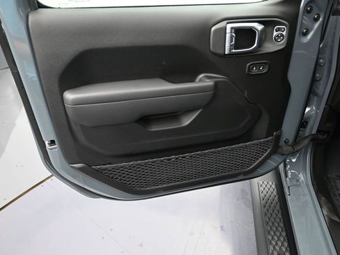 New 2026 Jeep Gladiator Sport AWD/4WD image 10