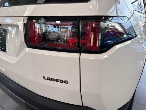 New 2026 Jeep Cherokee Laredo image 7