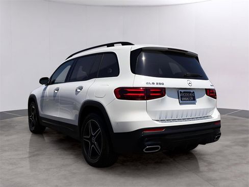 Certified 2025 Mercedes-Benz GLB 250 4MATIC image 5