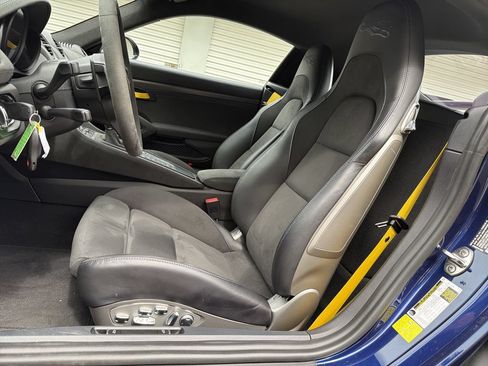 Certified 2023 Porsche 718 Cayman GT4 RS RWD image 11