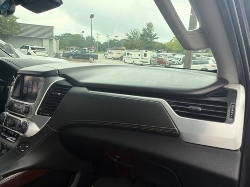 Used 2020 GMC Yukon XL SLT RWD image 9