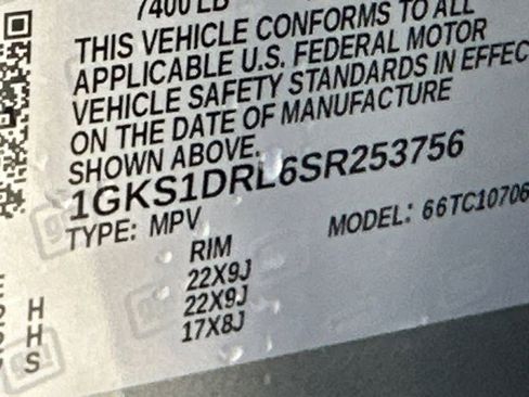 Used 2025 GMC Yukon Denali w/ LPO, Floor Liner Package RWD image 32