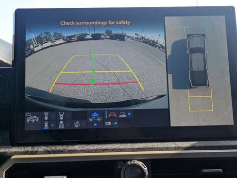 Used 2025 Toyota Tacoma Limited image 22