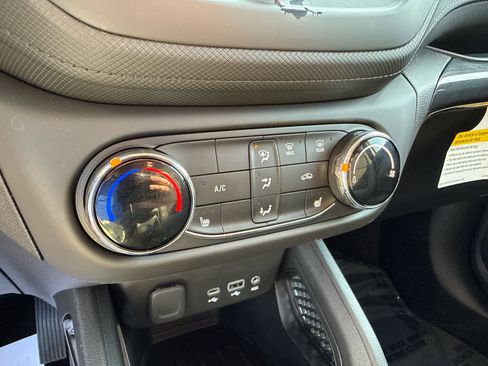 Certified 2023 Chevrolet TrailBlazer LT FWD image 18