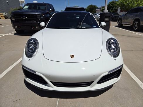 Used 2017 Porsche 911 Carrera image 4