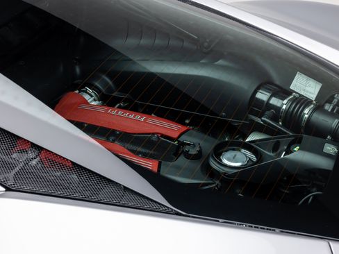 Certified 2018 Ferrari 488 GTB RWD image 28