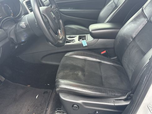 Used 2018 Jeep Grand Cherokee Altitude image 9