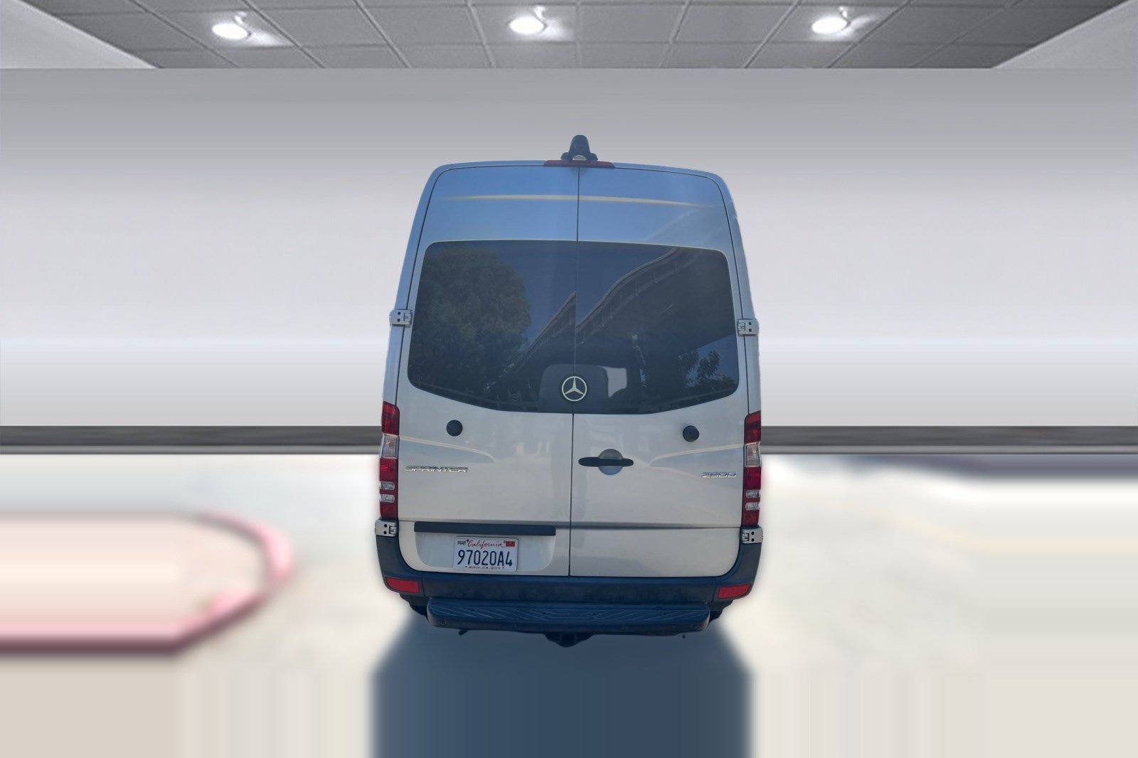 Used 2018 Mercedes-Benz Sprinter 2500 image 5