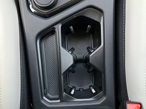 New 2025 Volkswagen Taos SE image 25