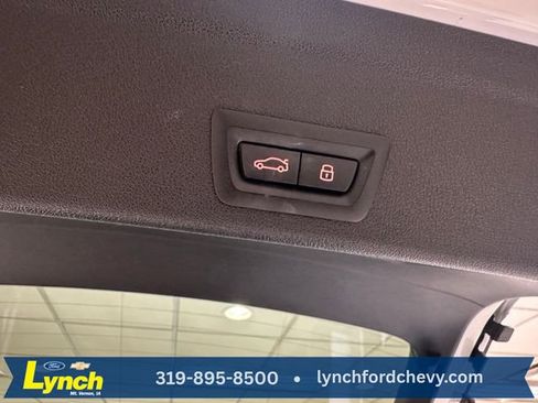Used 2025 BMW X6 xDrive40i AWD/4WD image 19