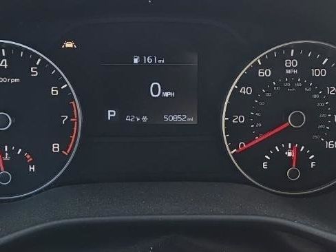 Certified 2022 Kia Sportage LX image 3