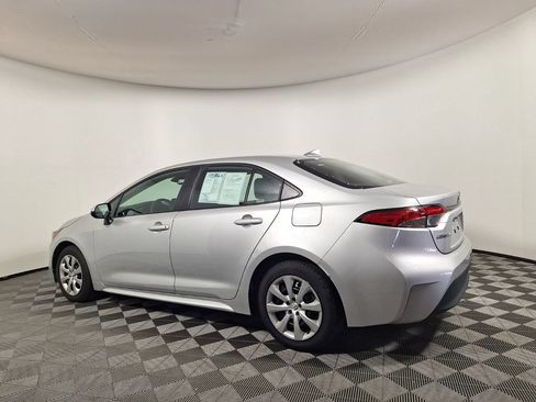 Used 2025 Toyota Corolla LE FWD image 7