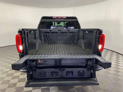 Used 2021 GMC Sierra 1500 Denali w/ Denali Ultimate Package AWD/4WD image 11
