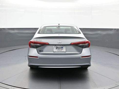 Used 2023 Honda Civic EX image 7